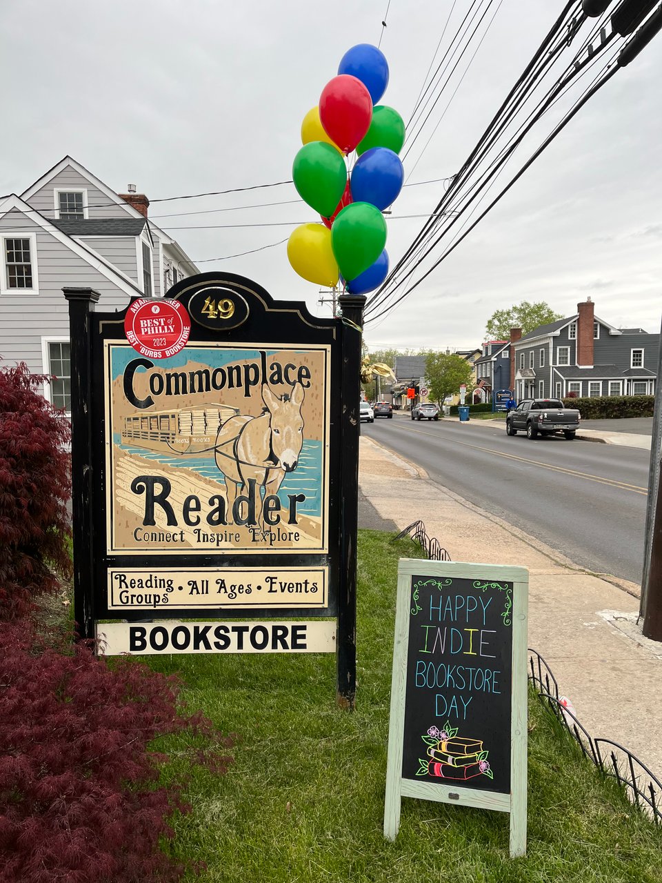 commonplace reader exterior sign