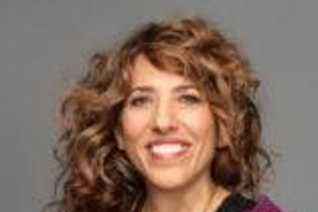 Dr. Nadine Naber